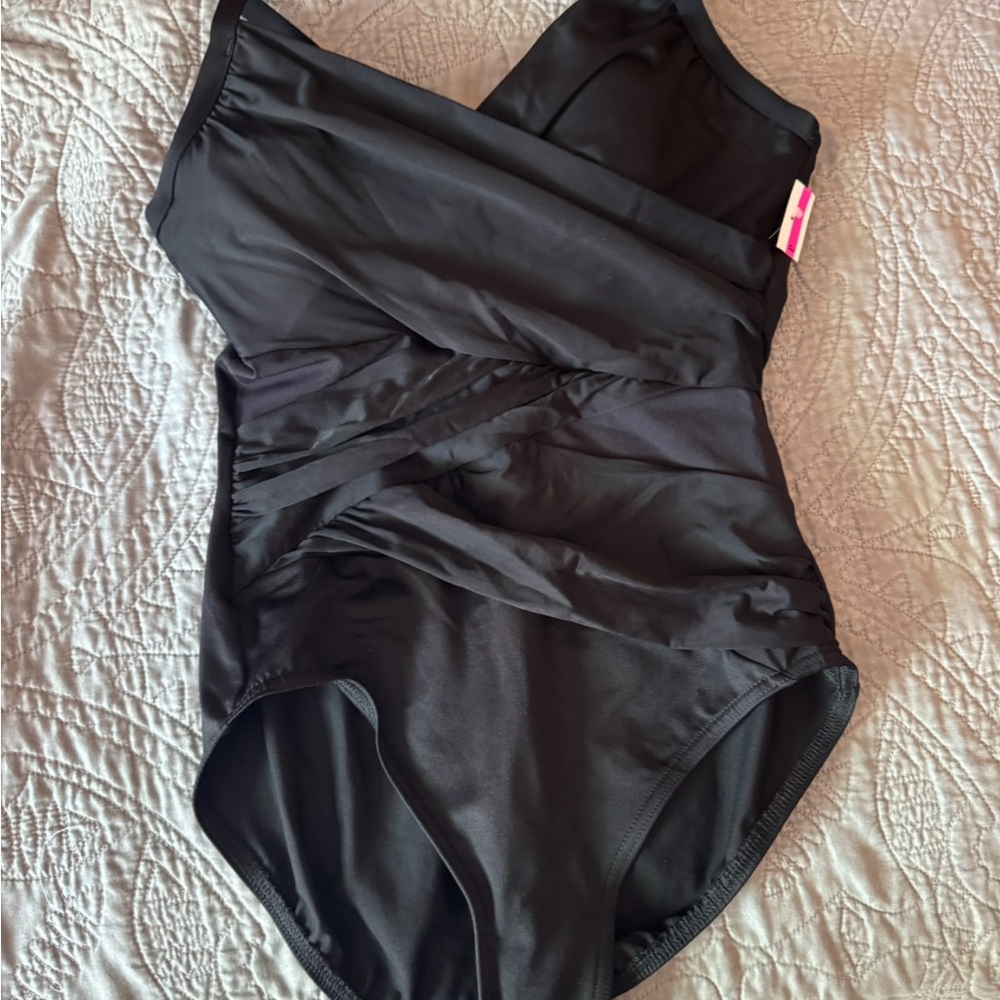 Miraclesuit Women's Solid Mystify DD One Piece Swimsuit